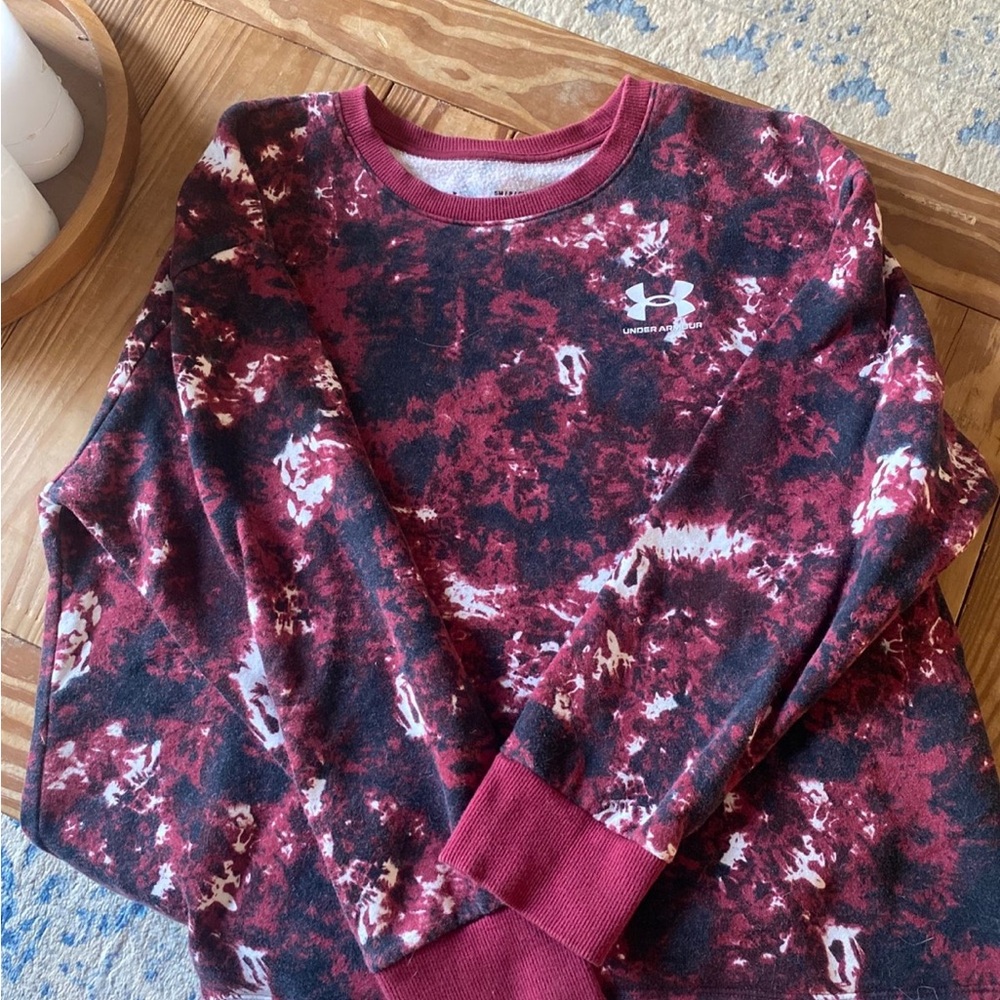 Under Armour Red and Black Sweatshirt